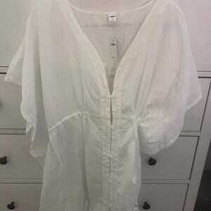 Old navy swimsuit coverup